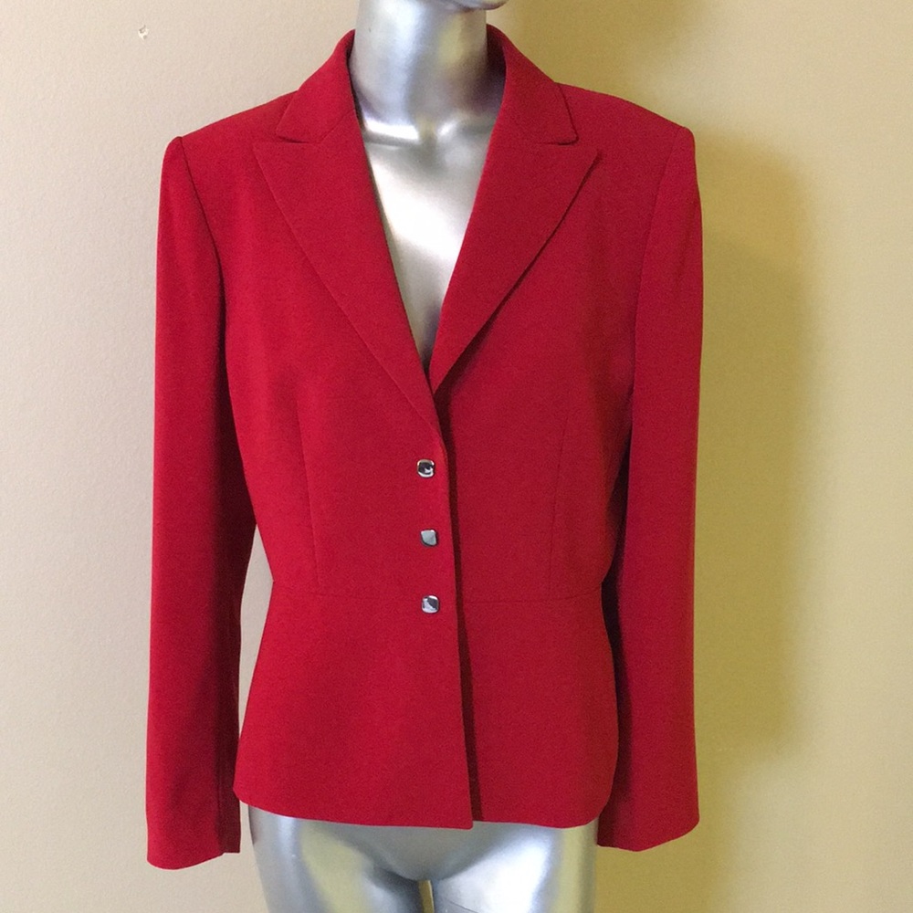 TAHARI ASL | Notched Three-Snap Red Blazer
